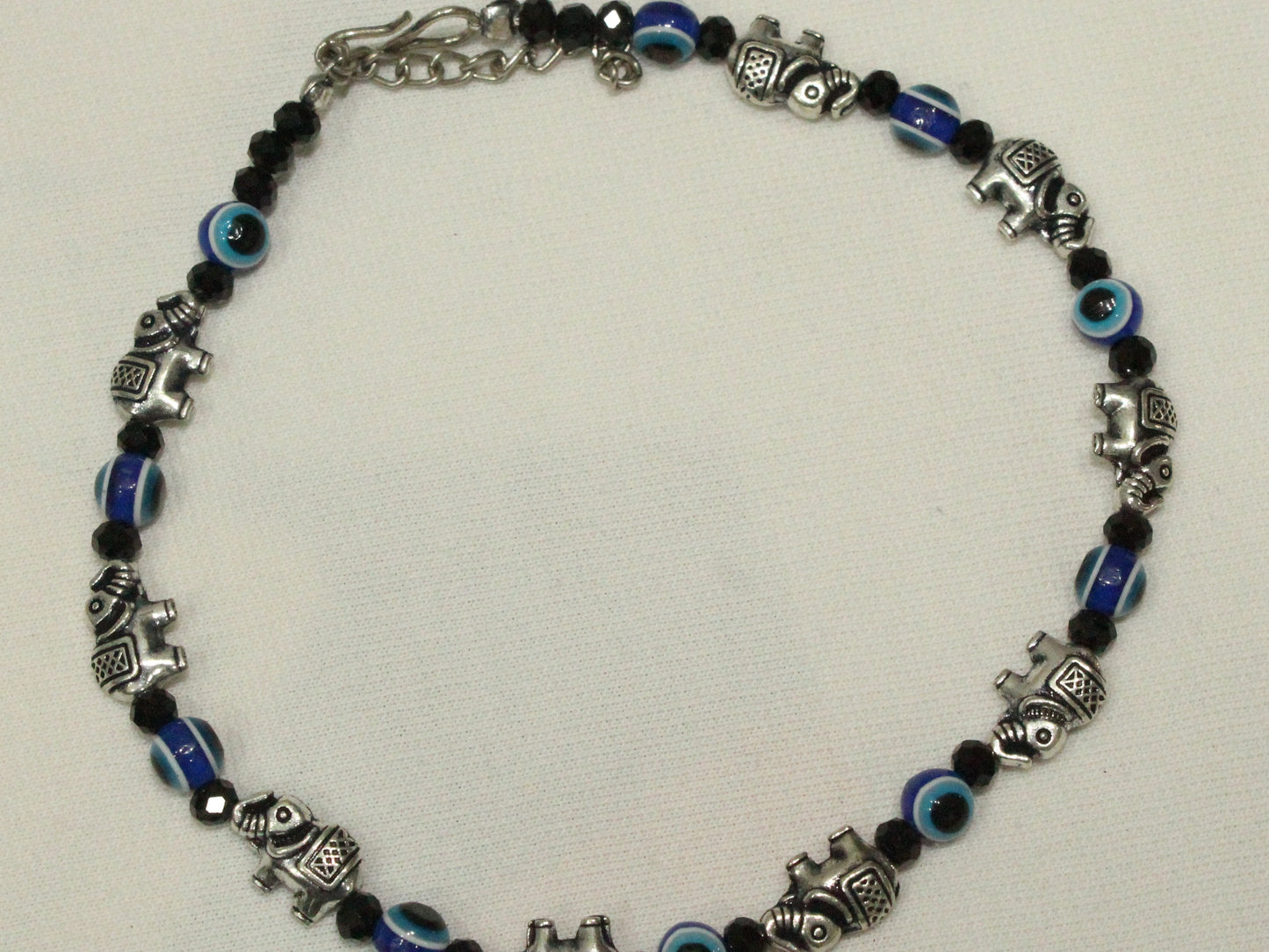 Evil Eye Safari 🧿